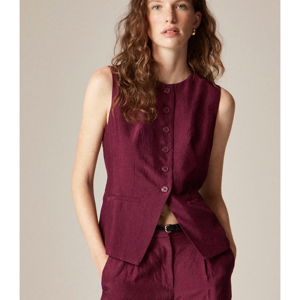 $128 JCrew Essential Cutaway Vest in textured satin - red